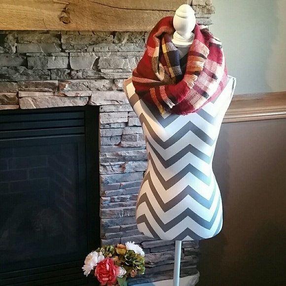 Blanket Wrap Scarf - Picture 1 of 1
